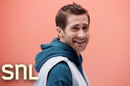 Jake Gyllenhaal and "SNL" Reckoned With the Ethics of Fast Fashion